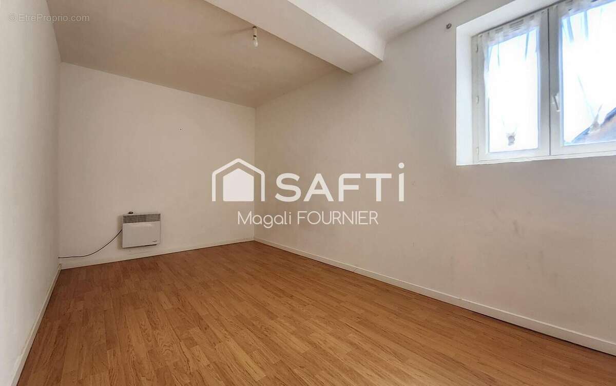 Maison 75 m² à Ballots  - photo 6
