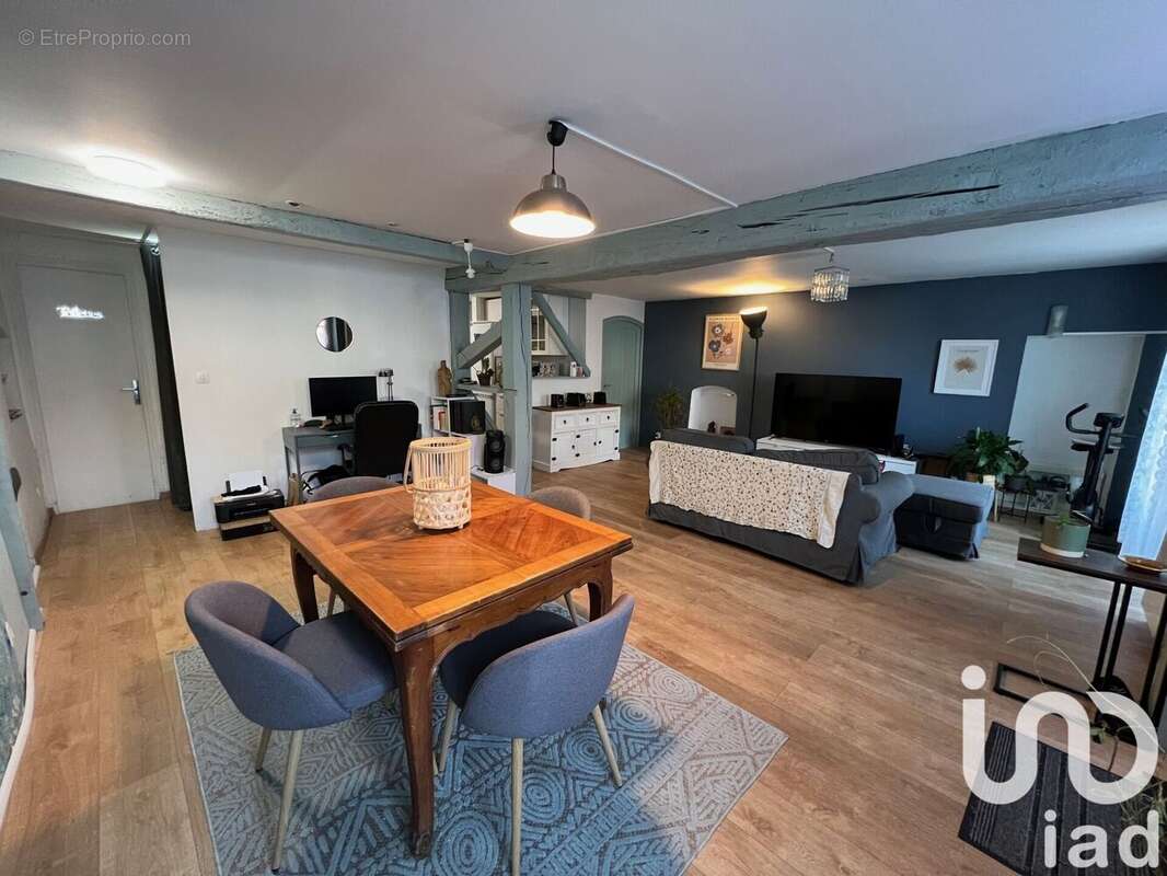 Photo 2 - Maison à SAINT-CYR-SUR-MORIN