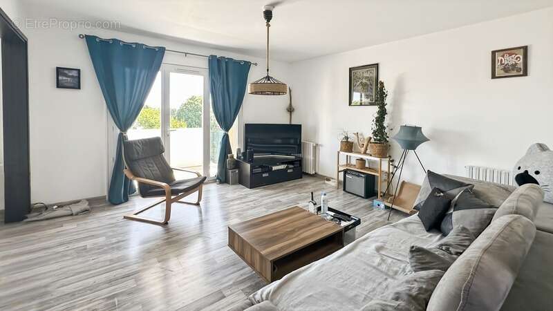 Appartement à vendre T4 de 76 m² avec balcon, cave et parking - BERGERAC (24) - photo 3