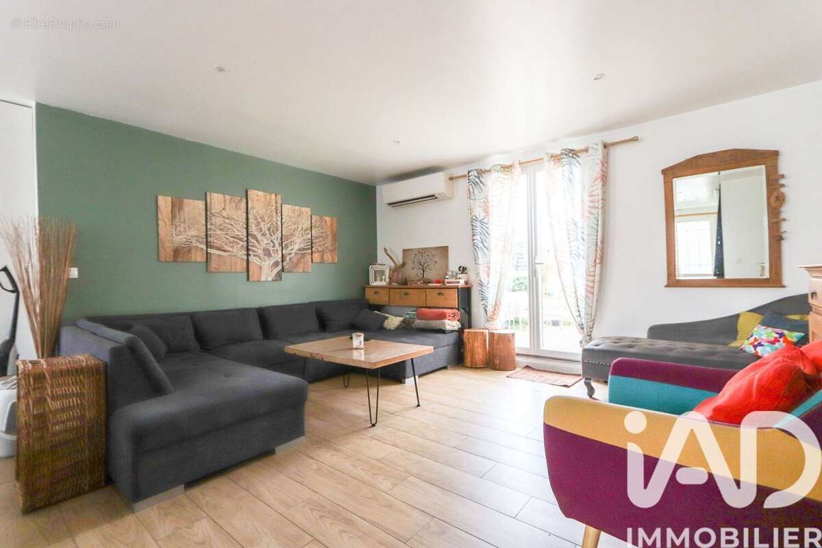 Photo 3 - Maison à LE PLESSIS-BELLEVILLE