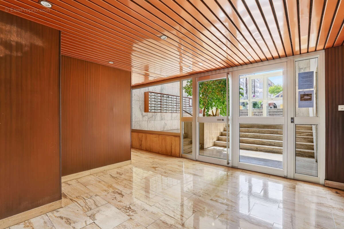 Appartement à PARIS-20E