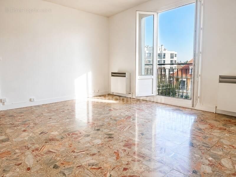 Appartement à SAINT-MAUR-DES-FOSSES