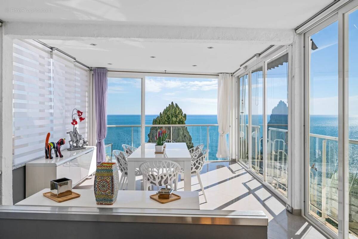 Appartement à CAP-D'AIL