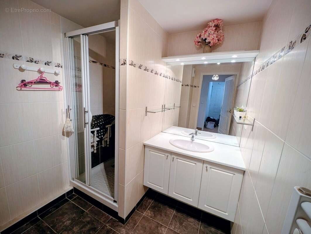 Appartement à MONDEVILLE