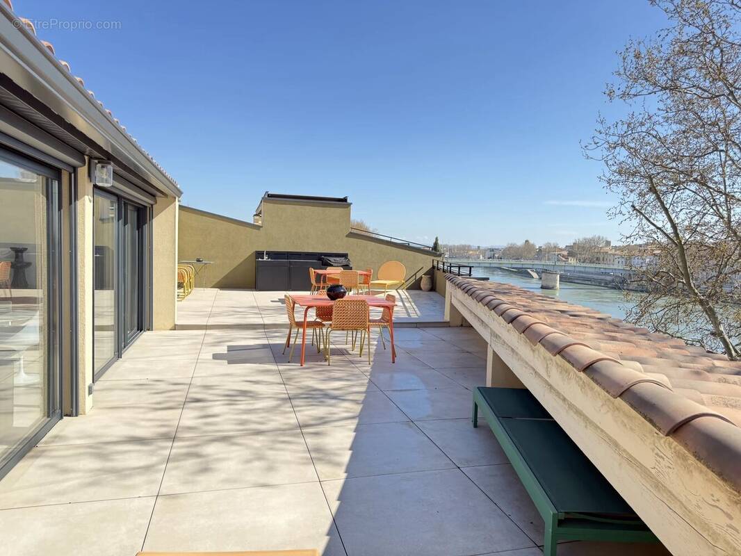 Appartement à ARLES