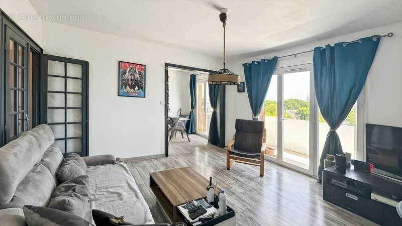 Appartement à vendre T4 de 76 m² avec balcon, cave et parking - BERGERAC (24) - photo 4