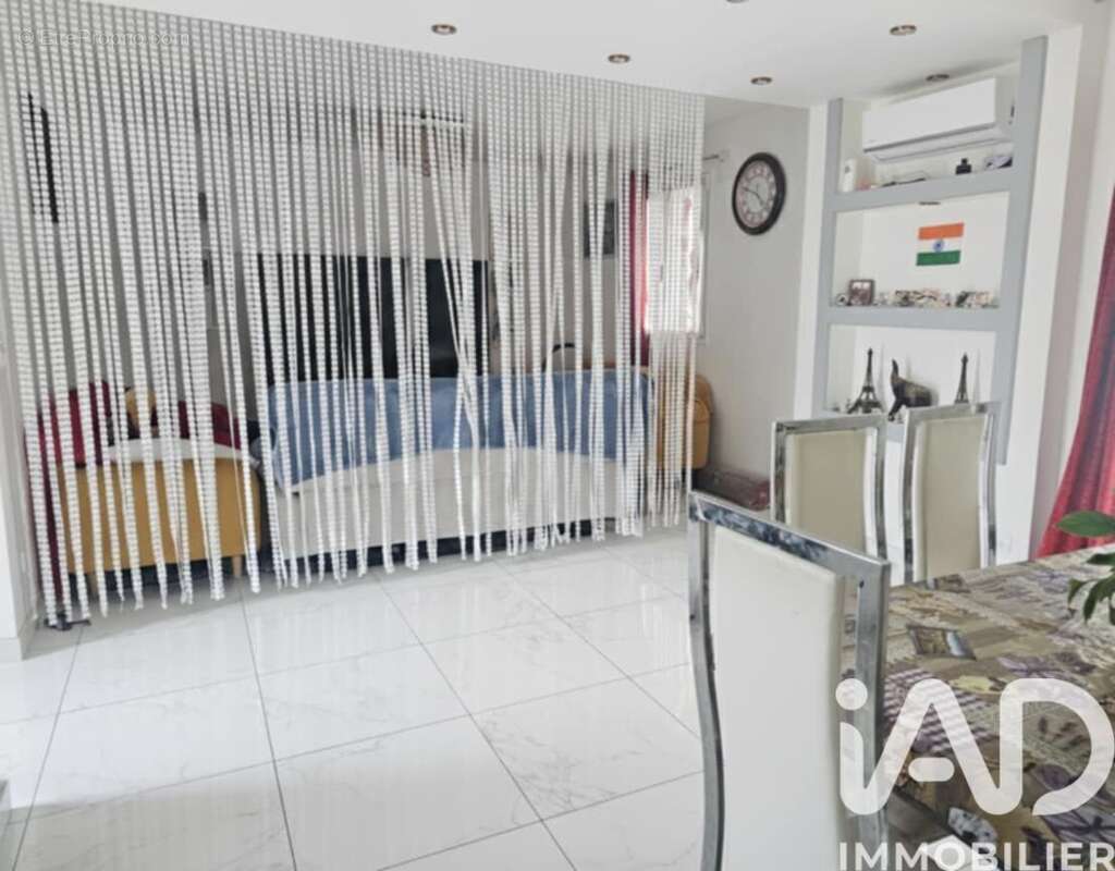 Maison 125 m² à Cezy  - photo 3