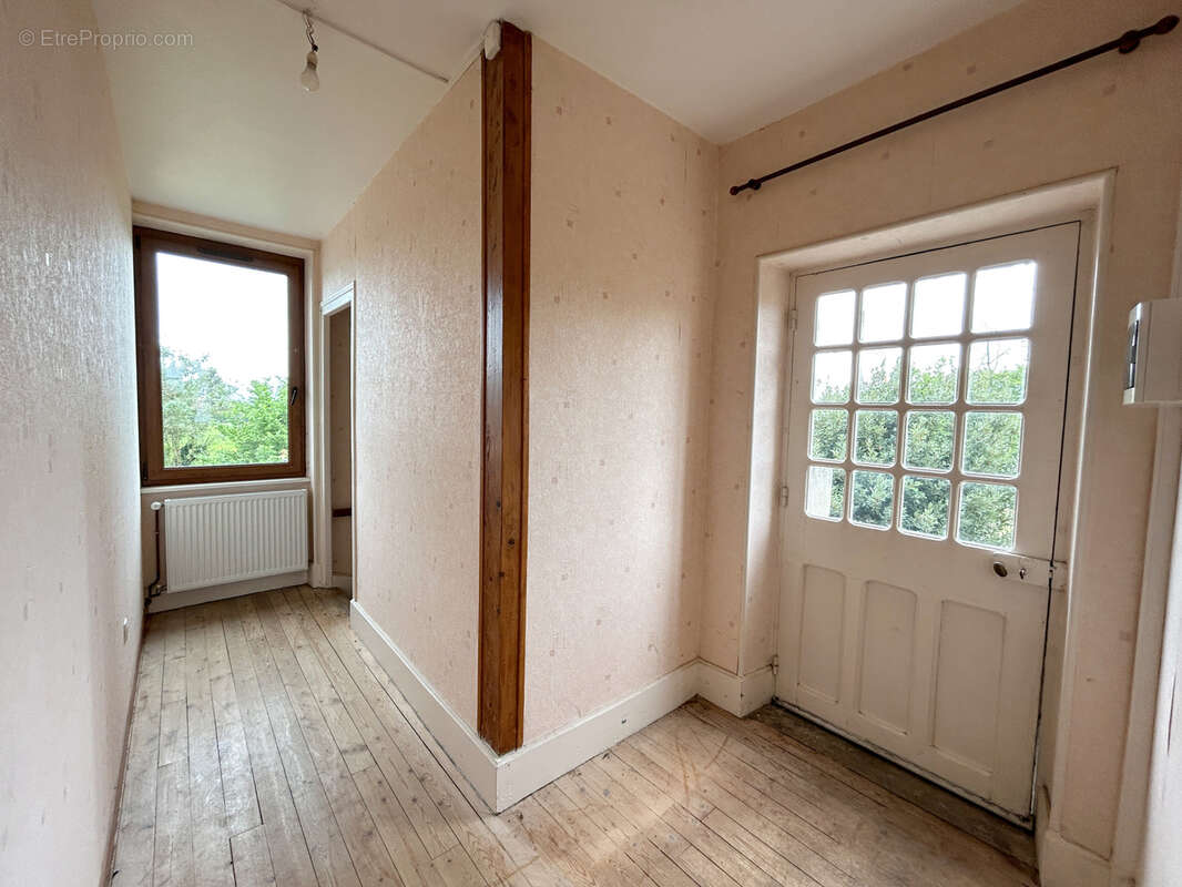 Maison à BEZENET