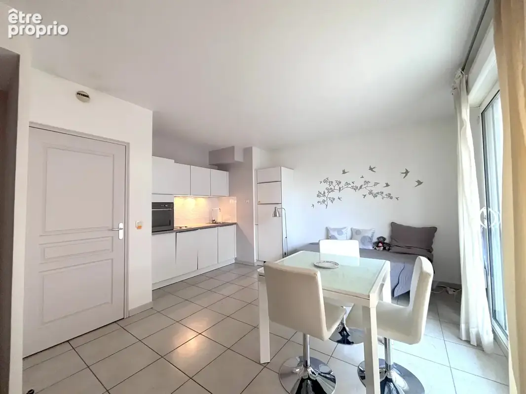 Appartement 2 pièces avec terrasse - Écrin de sérénité proche du Parc du 26e Centenaire - photo 4