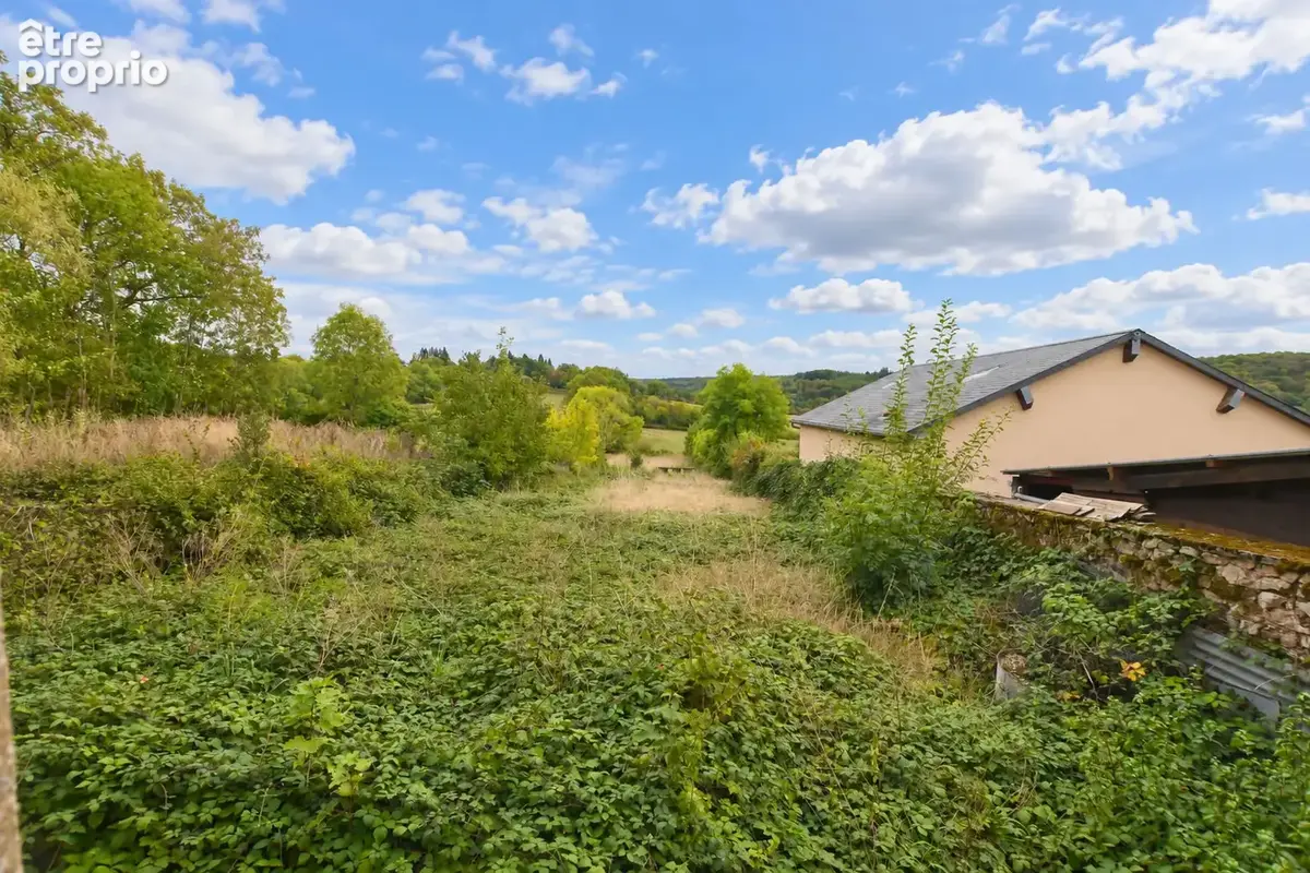 Quarré-les-tombes   maison avec dépendances et terrain - photo 4