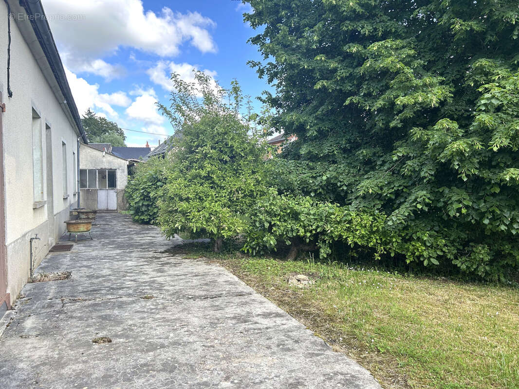 Deux habitations entre guerigny et premery - photo 7