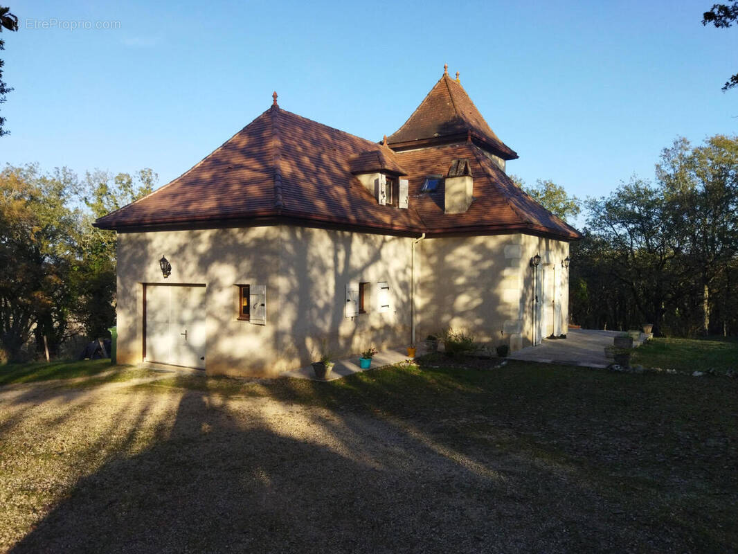 facade arrivee - Maison à ARCAMBAL