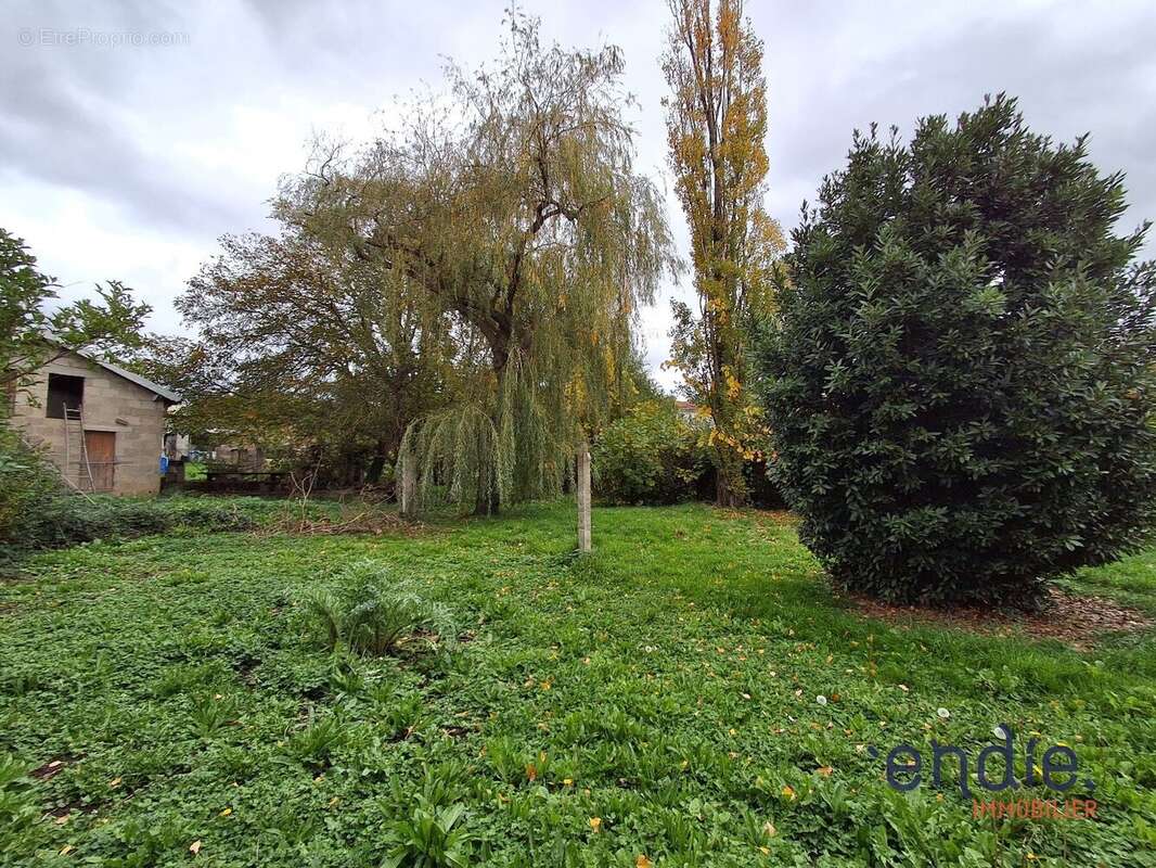 Maison à BRASSAC-LES-MINES