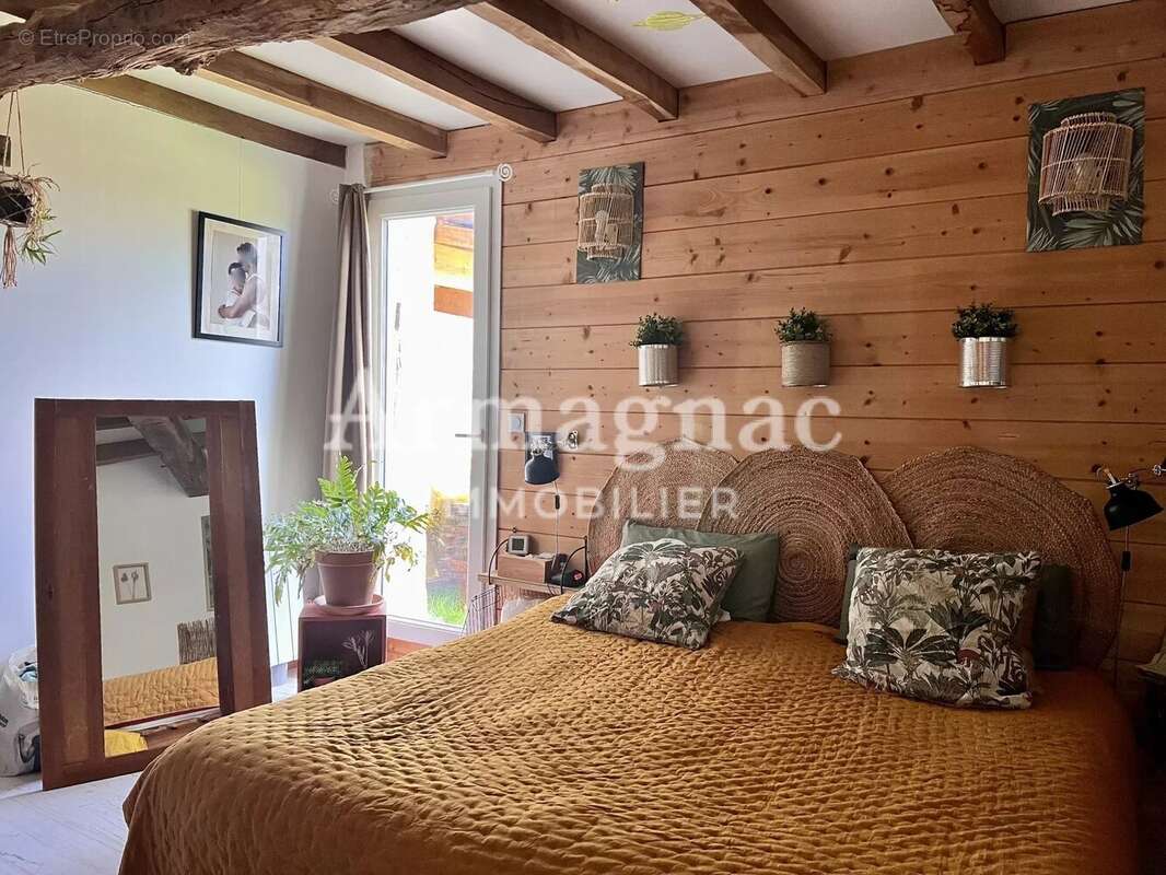 Maison à ROQUEBRUNE