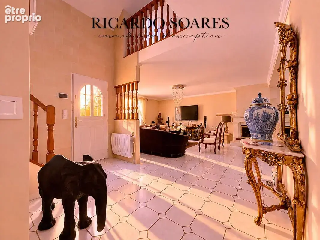 60700 pont-sainte-maxence - maison familiale 195 m² au sol / 4/5 chambres / piscine / dépendance 50 m² / terrain 1876 m² - photo 3