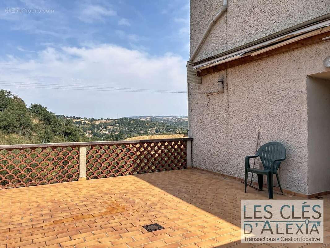Maison de village-Trois Chambres-Garage-Terrasse - photo 5