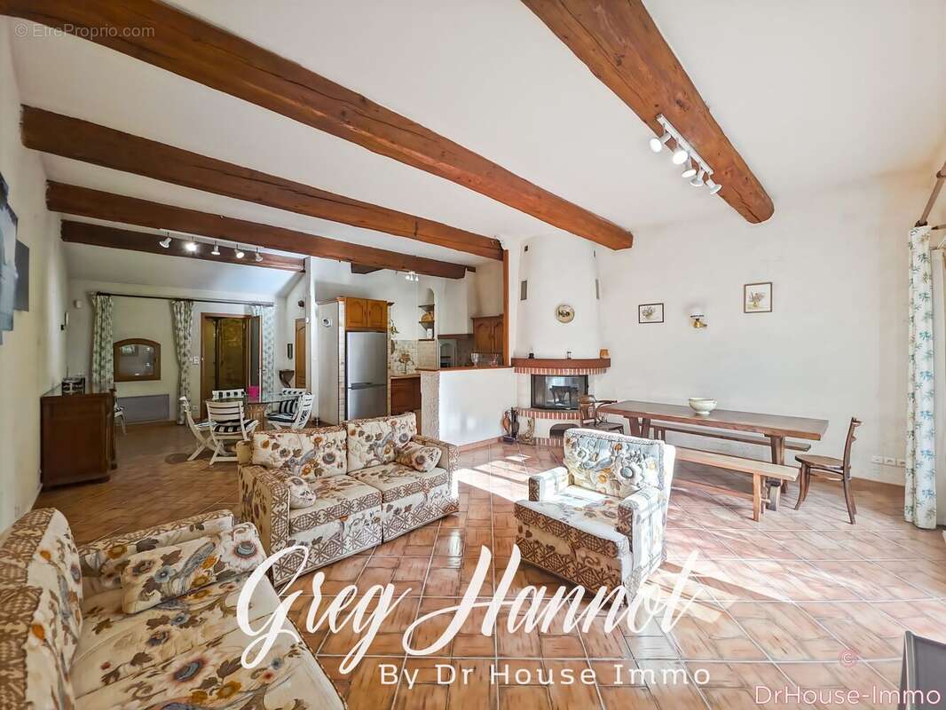 Maison à BESSE-SUR-ISSOLE