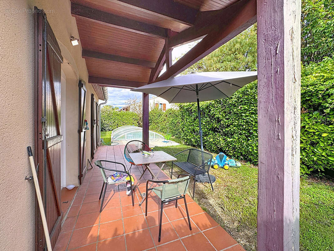 Maison à SAINT-ORENS-DE-GAMEVILLE