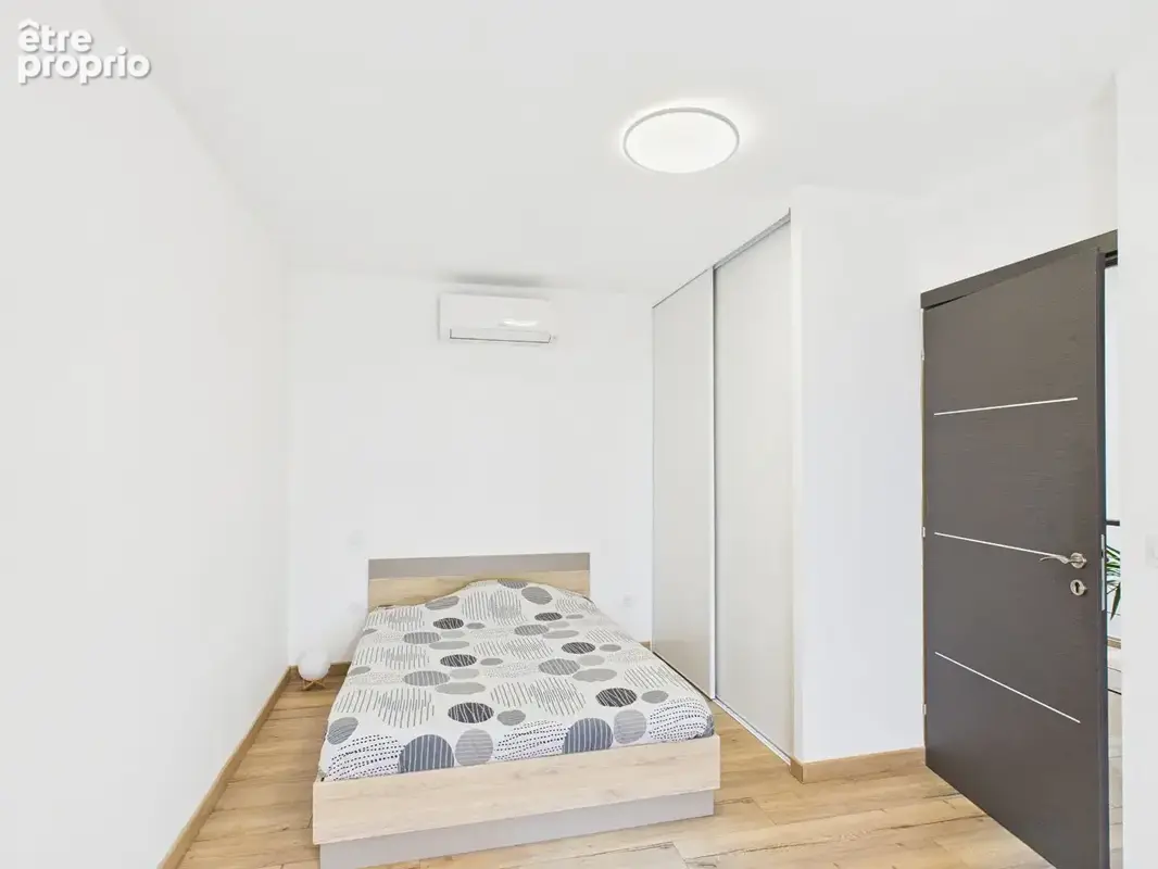 MAISON CONTEMPORAINE RT2020 5 pièce(s) 136 m2 ur 580m² terrain ROMANS SUR ISERE 26100 - photo 13