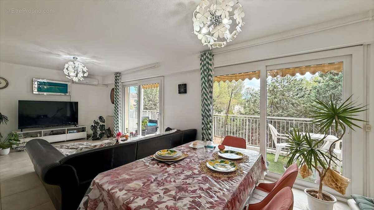 Appartement à SAINT-RAPHAEL