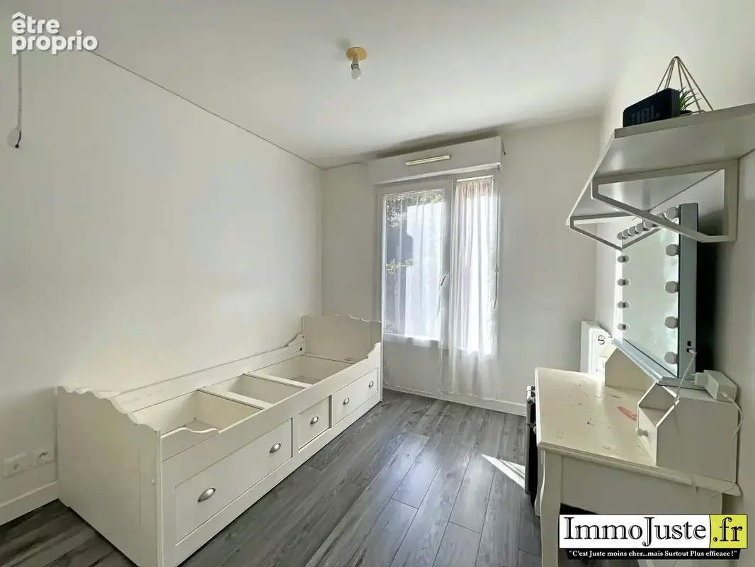 Appartement 4 pièces 85 m² à vendre à Guyancourt (78280) - photo 6