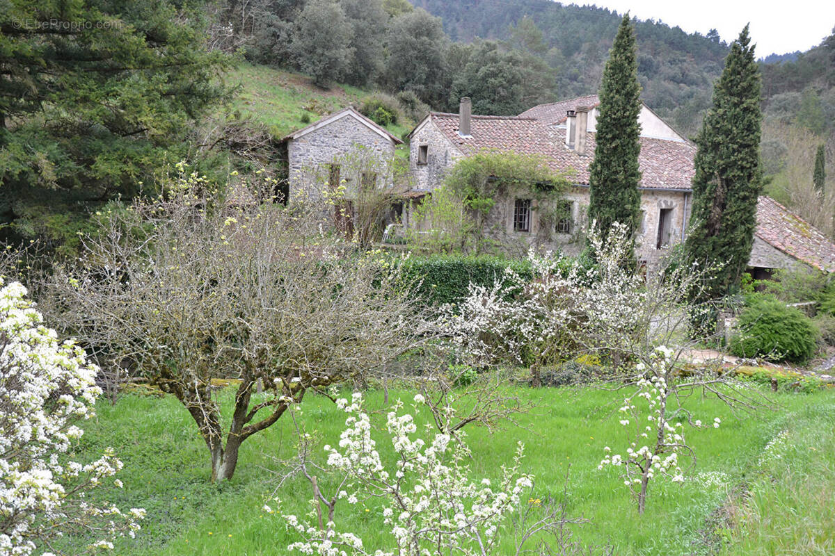 Maison à COURNIOU