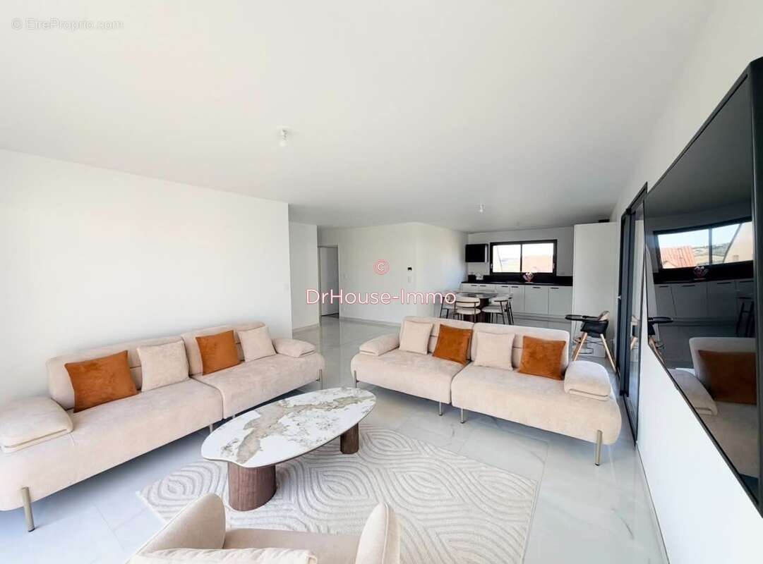Maison 116 m² à Rouxmesnil-Bouteilles  - photo 3
