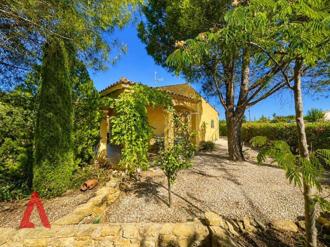 Maison à FOUZILHON