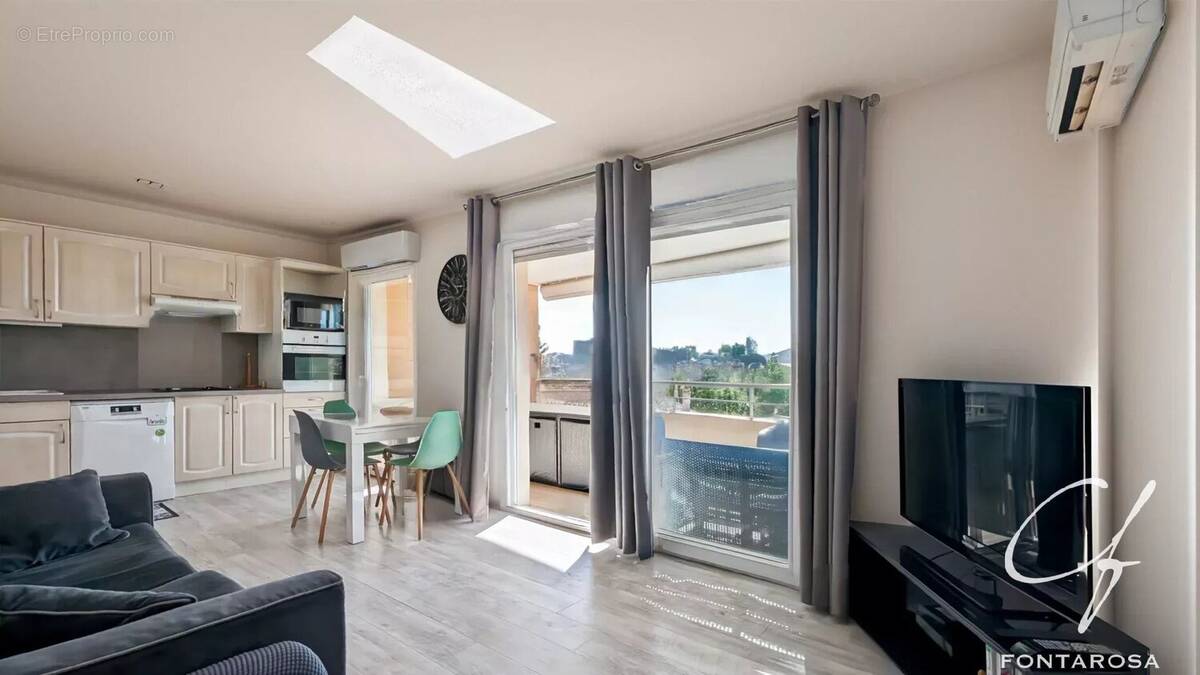 Appartement à FREJUS