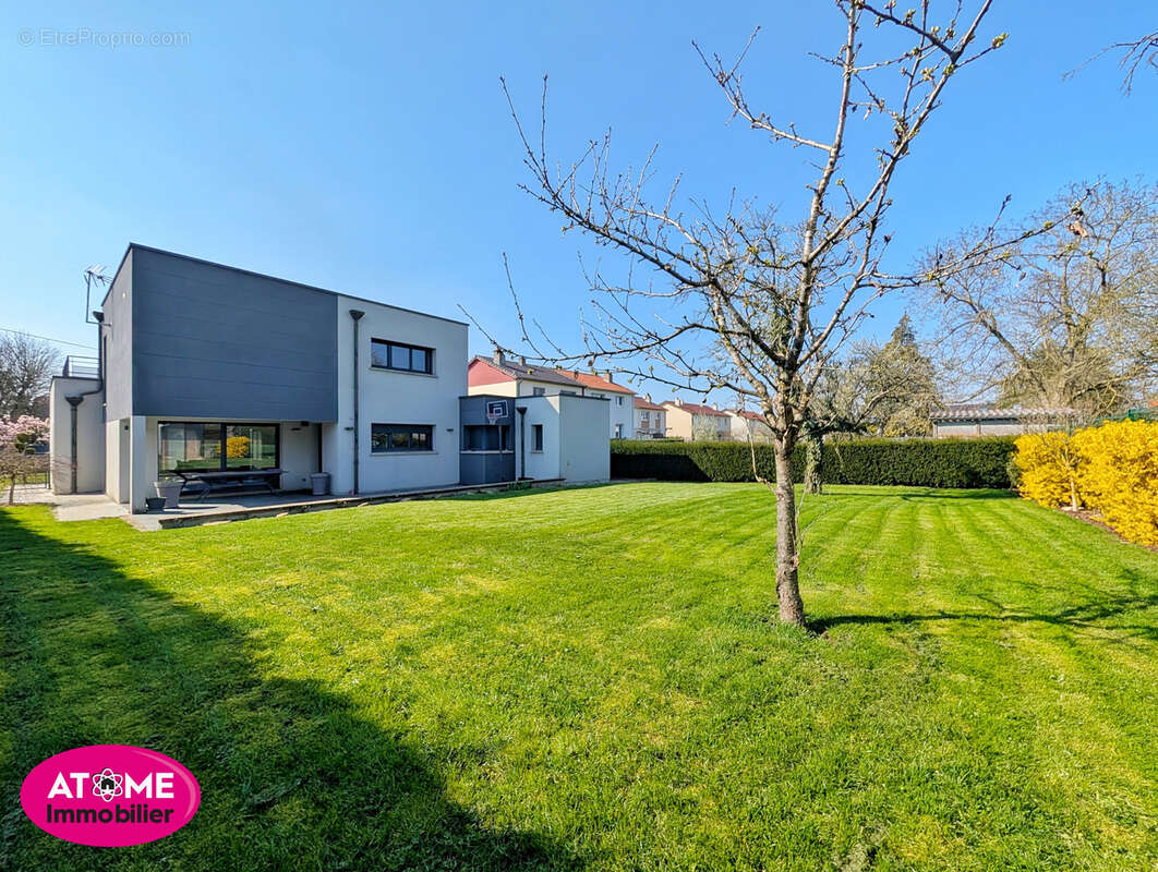 Maison à SAINTE-MARIE-AUX-CHENES