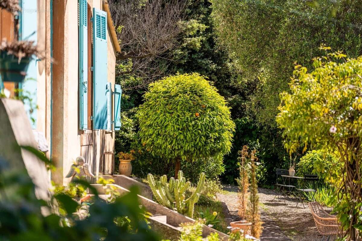 Maison à GRASSE