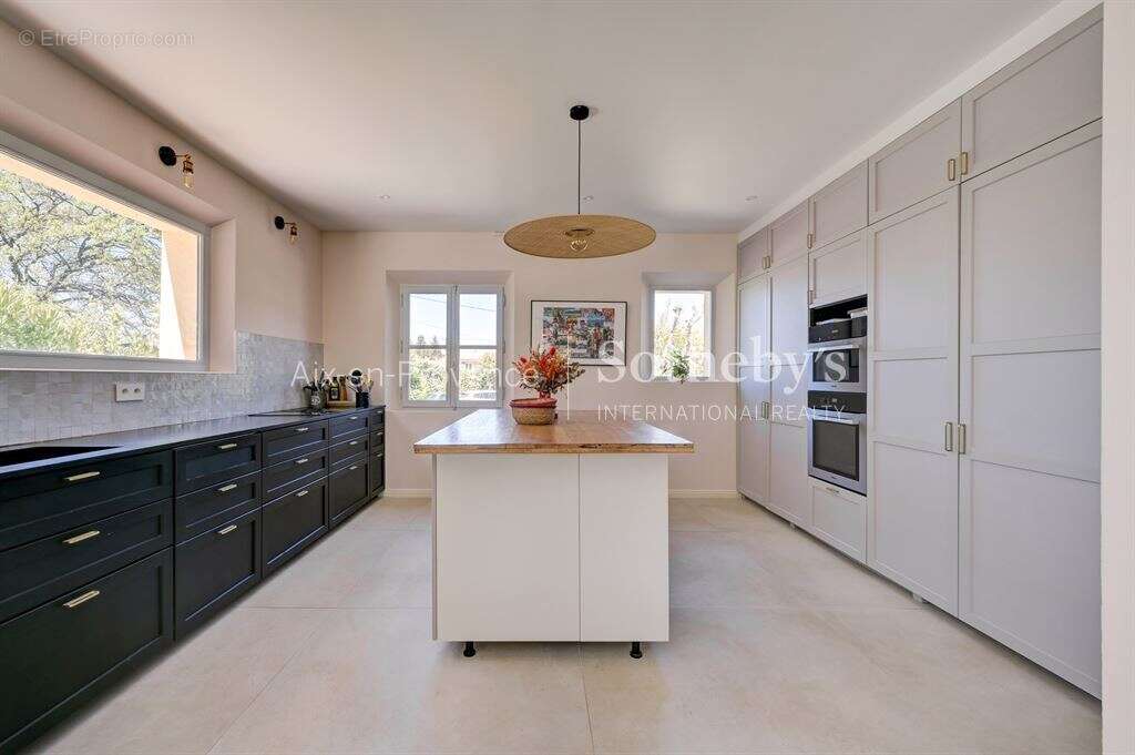 Maison à AIX-EN-PROVENCE