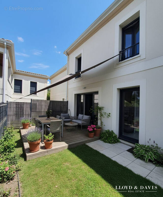 Maison à MERIGNAC