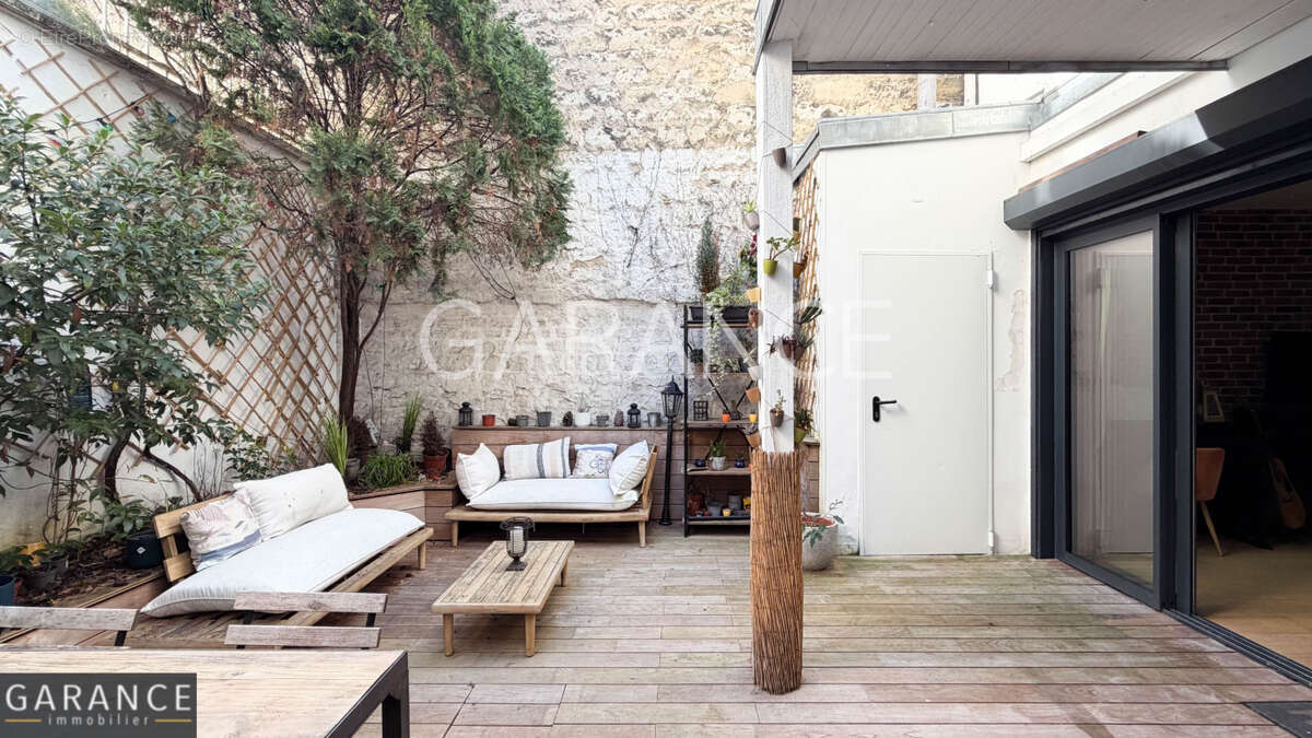 Maison à PARIS-12E