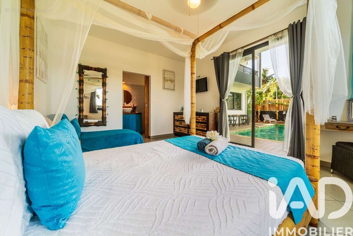 Photo 2 - Maison à SAINT-PIERRE