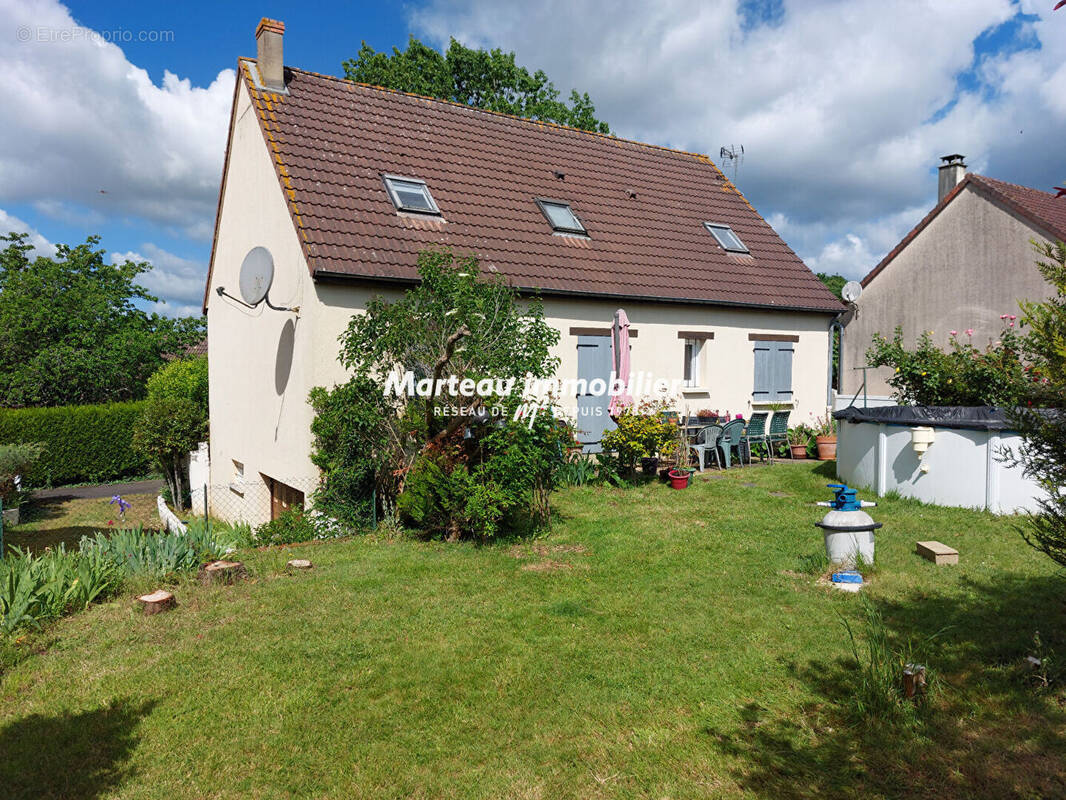 Maison à AIGNE