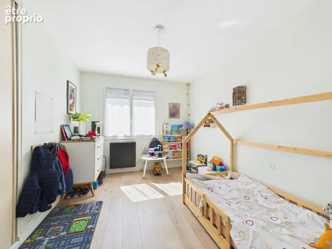 Maison familiale de 142 m² avec piscine et sous-sol - photo 4