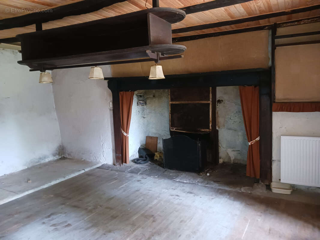 Maison à SAINT-BONNET-DE-SALERS