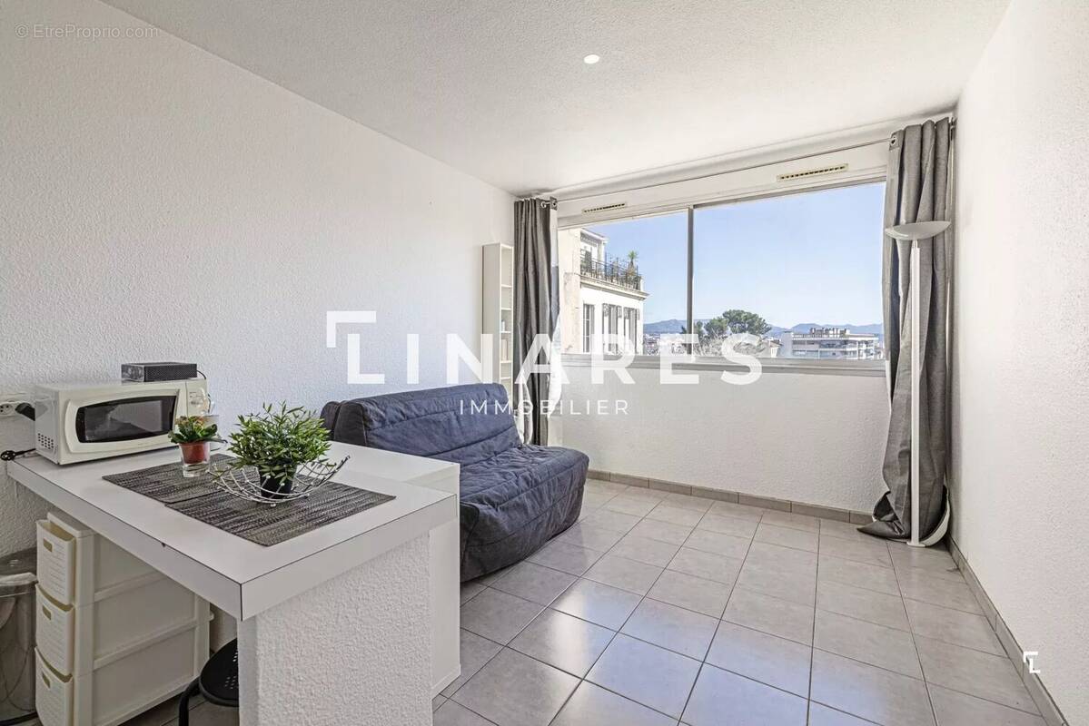 Appartement à MARSEILLE-8E
