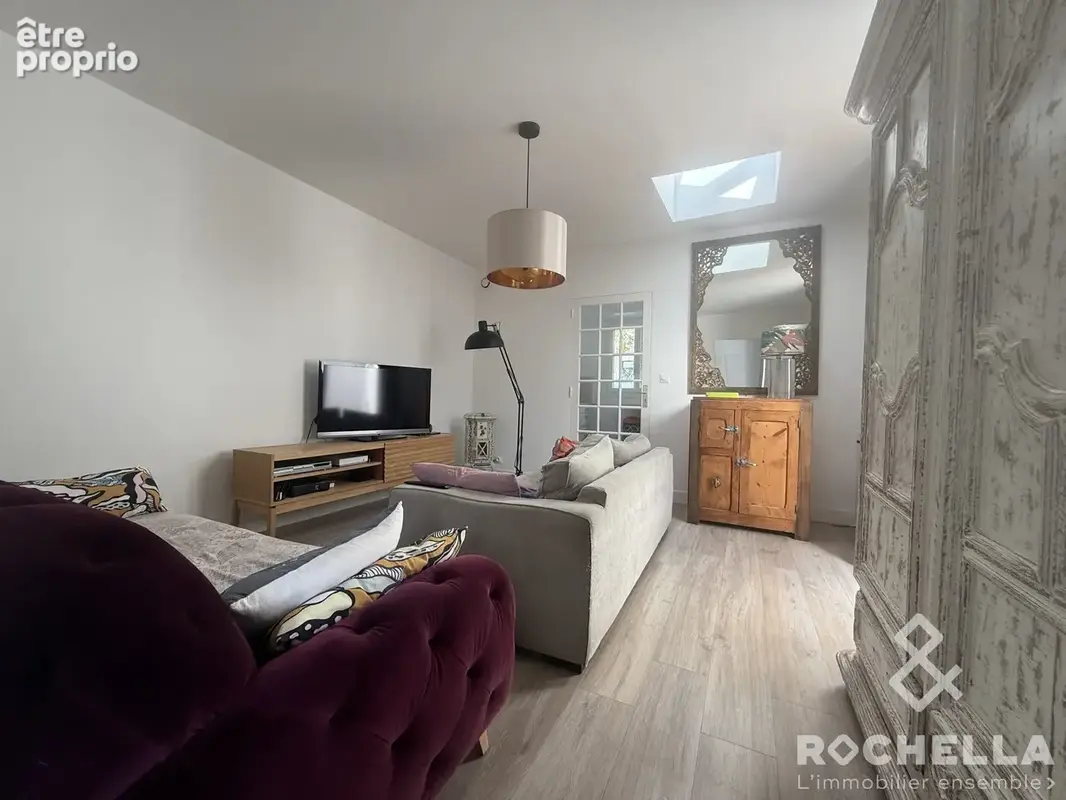 Maison 4 pièces 77 m² à vendre à Saint-Jean-D'angely (17400) - photo 3