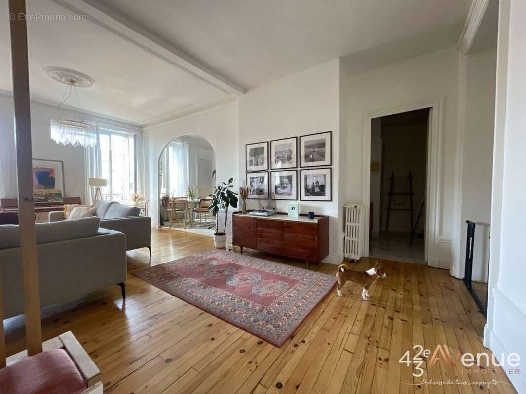 Appartement à SAINT-ETIENNE