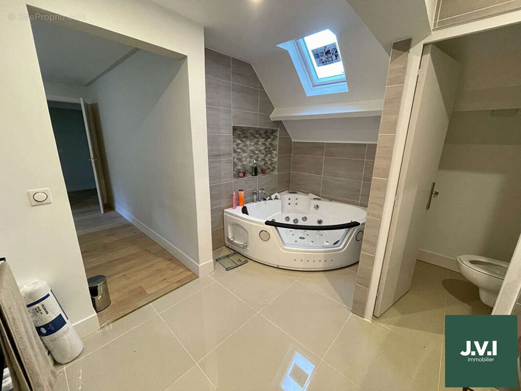 Maison à MONTMORENCY