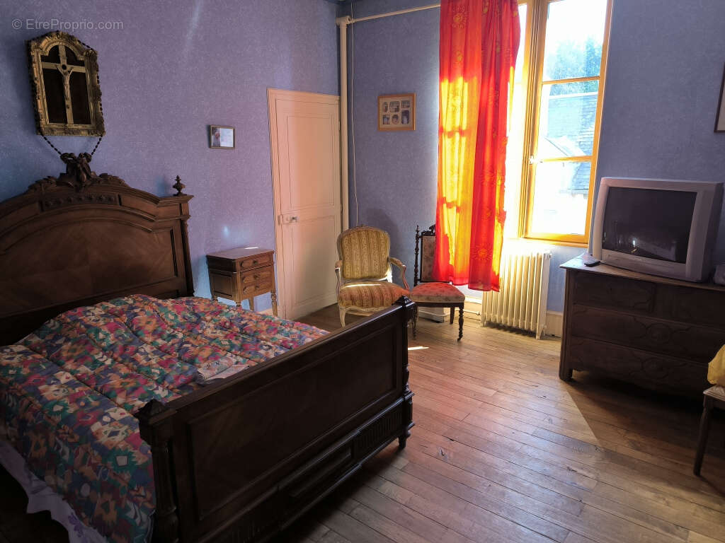 Maison à CHATILLON-EN-BAZOIS