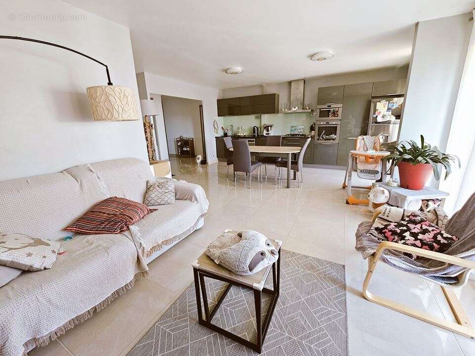 Appartement à LE CANNET
