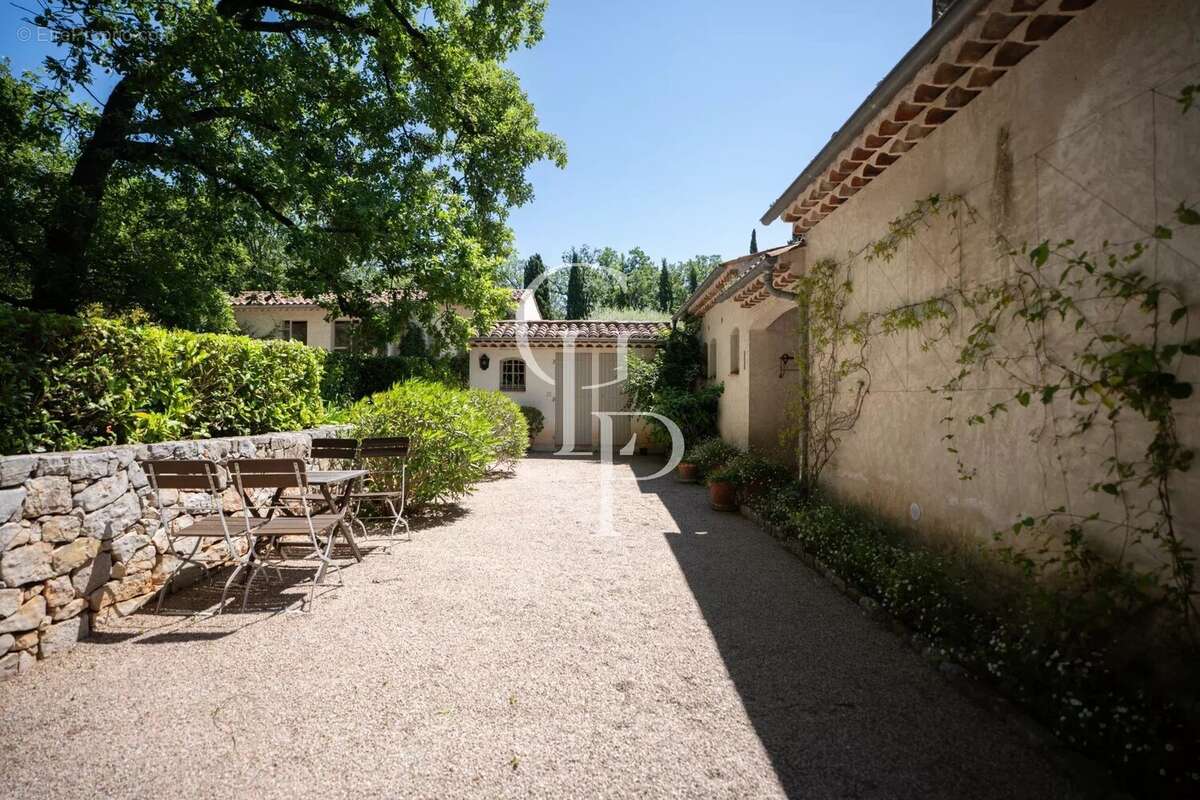 Maison à PEYMEINADE