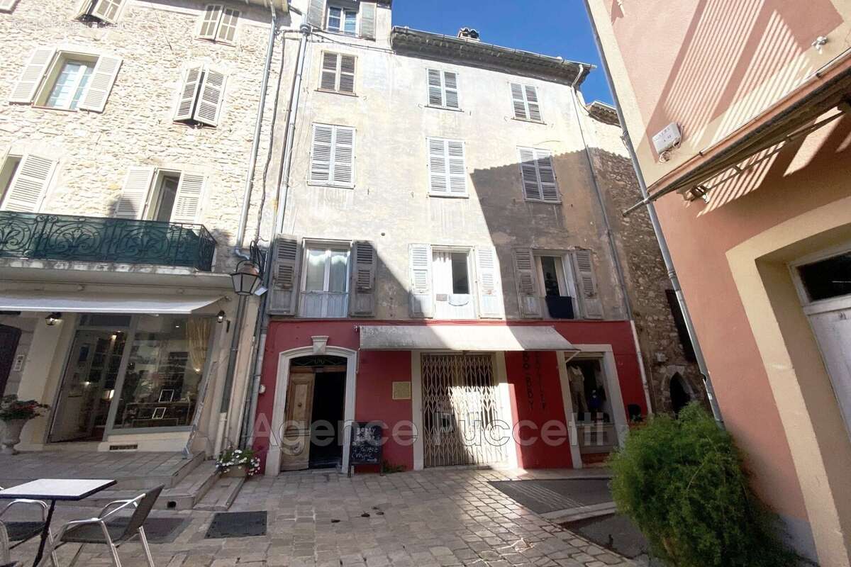 Appartement 42 m² à Vence  - photo 7