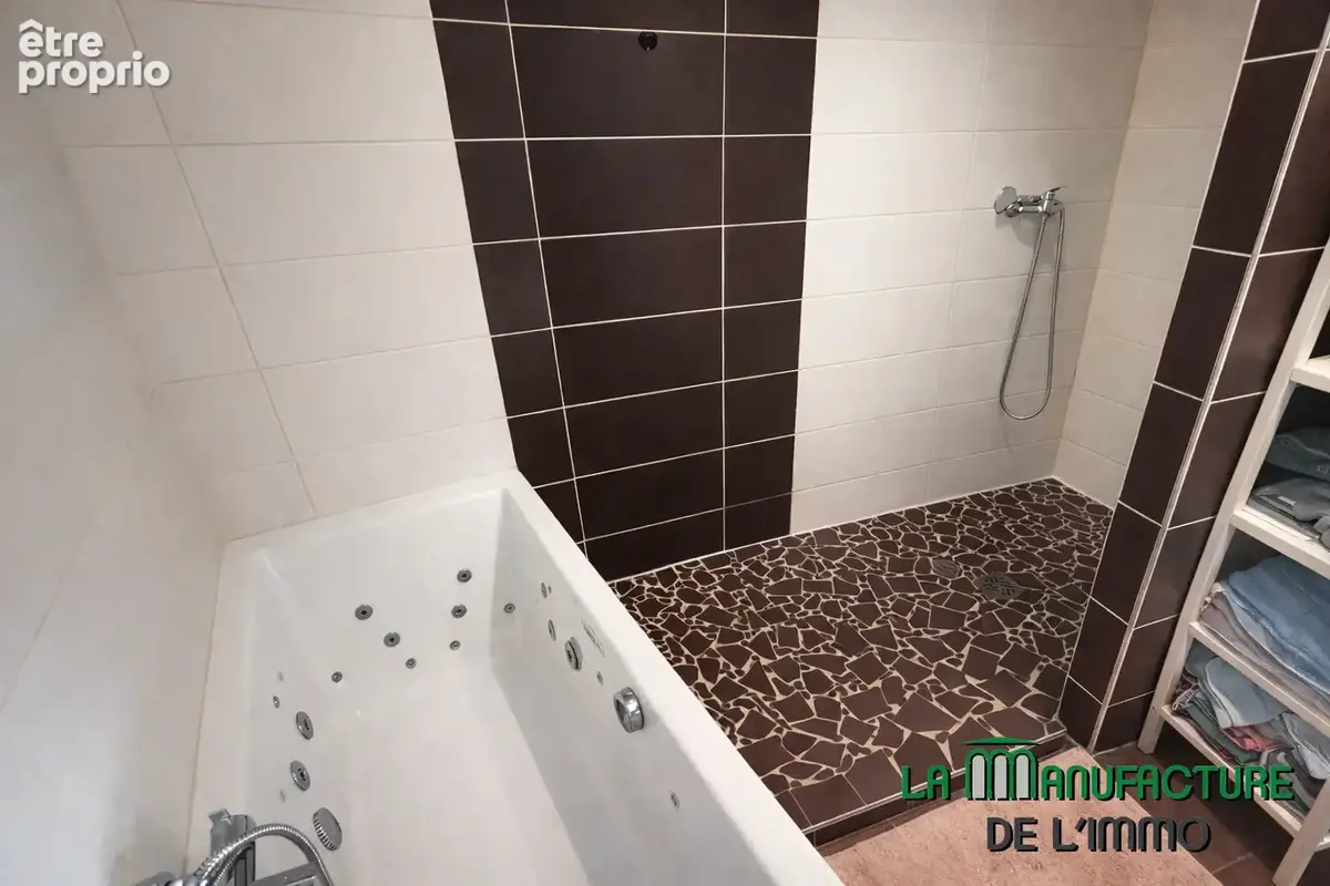 Superbe triplex - 3 chambres - 1 garage - secteur rue michelet - photo 13