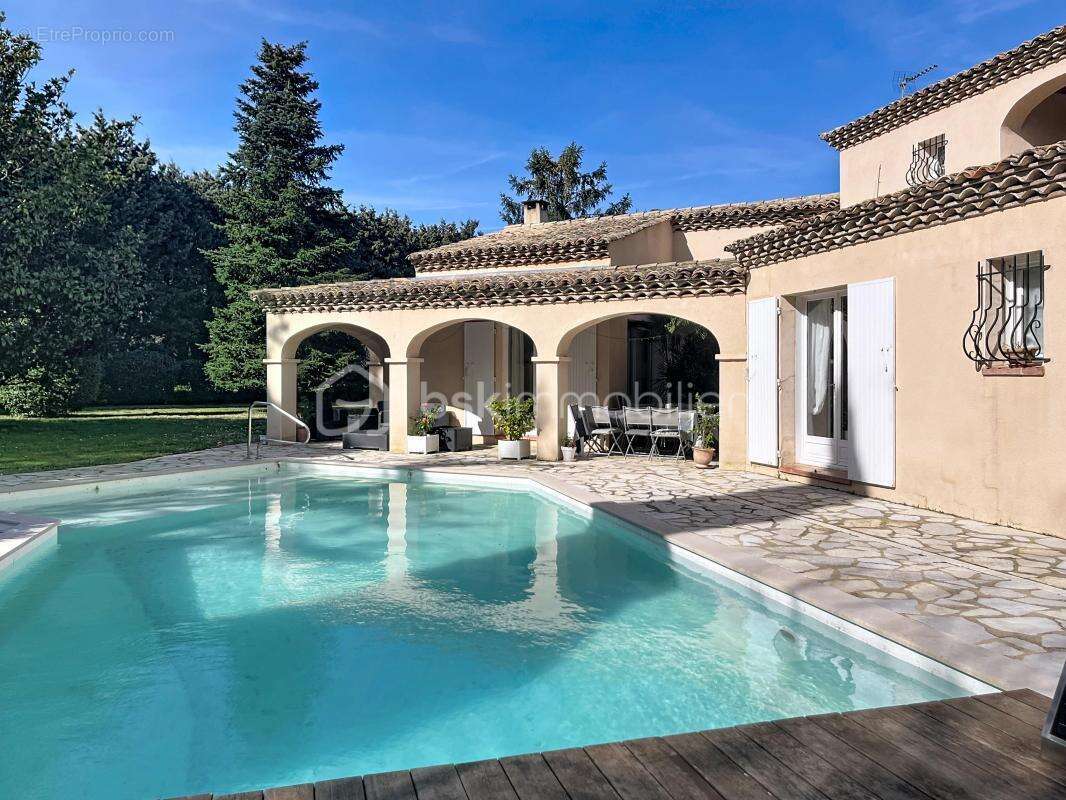 Maison à NIMES