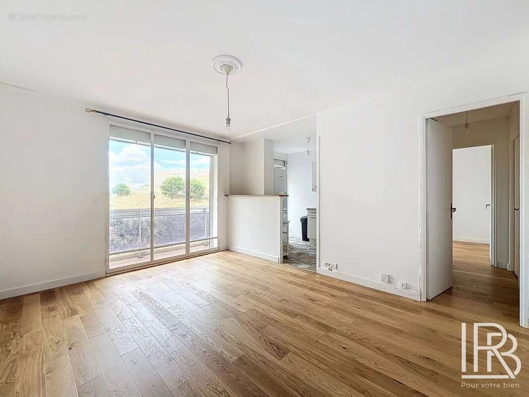 Appartement à MARSEILLE-7E