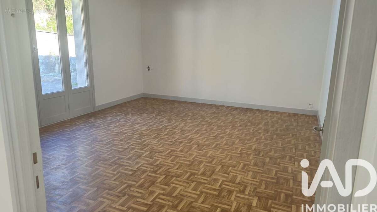 Photo 8 - Maison à SAINT-LEONARD-DE-NOBLAT